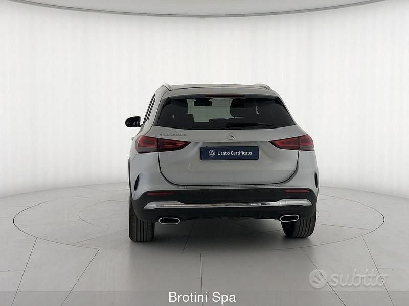 Usata Mercedes GLA200 Business 150 CV (110 kW) 2021 SUV