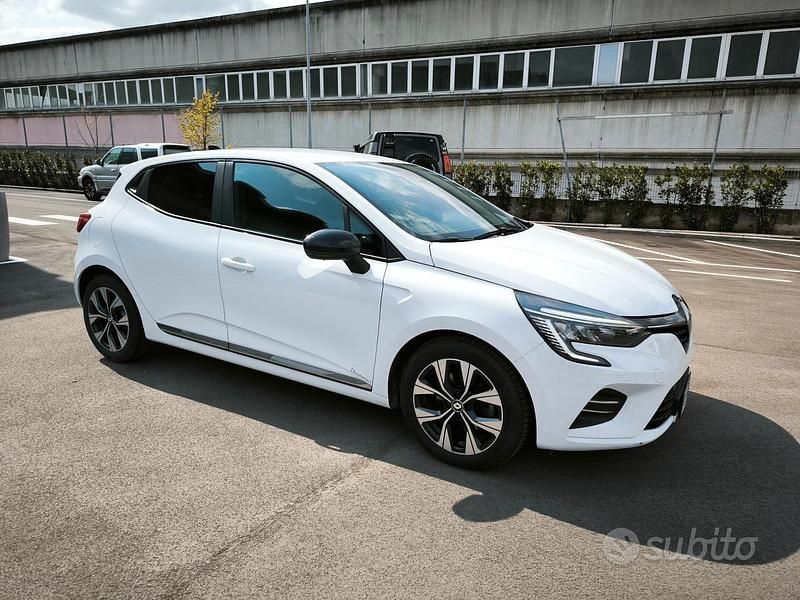 Brugt Renault Clio V Evolution 101 HK (74 kW) 2023 Hvid Sedan