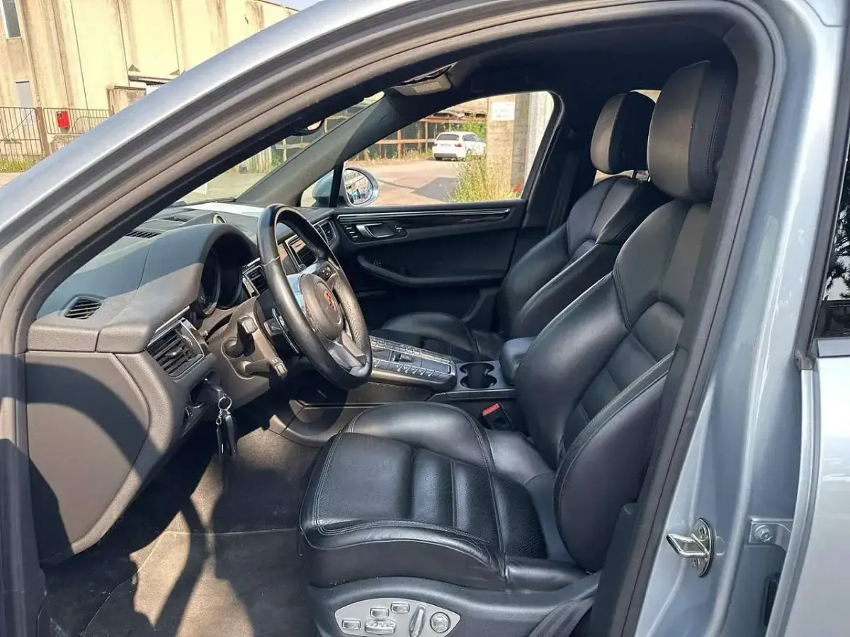 Usata Porsche Macan 250 CV (183 kW) 2016 Argento SUV