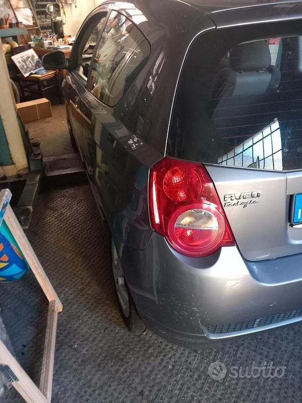 Usata Chevrolet Aveo 2009 Verde Utilitaria