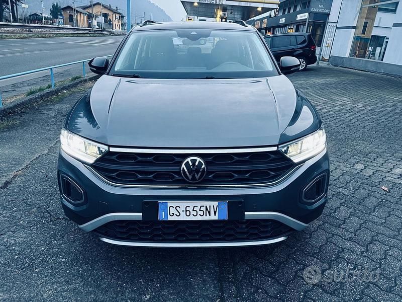 Usata VW T-Roc Life 2023 Grigio SUV
