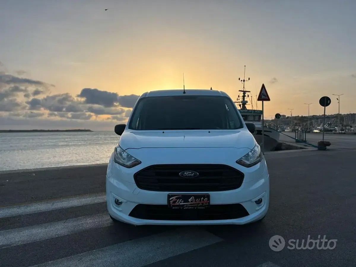 Usata Ford Transit Connect 101 CV (74 kW) 2021 Bianco Monovolume