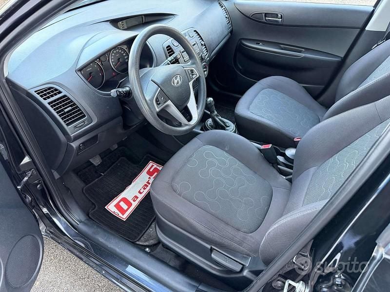 Usata Hyundai i20 Classic 78 CV (57 kW) 2009 Nero Utilitaria