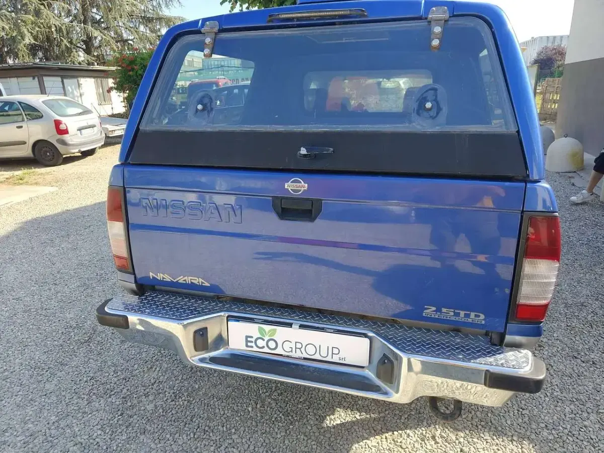 Usata Nissan Navara 133 CV (97 kW) 2002 Other Pick-up