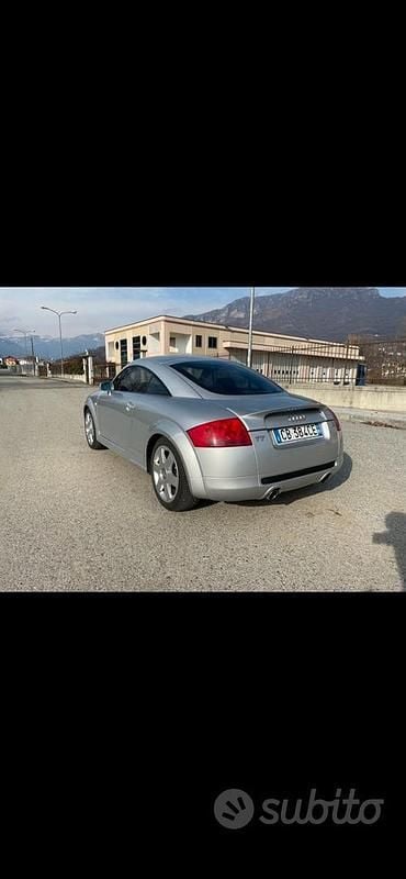 Usata Audi TT 225 CV (165 kW) 2002 Grigio Coupé