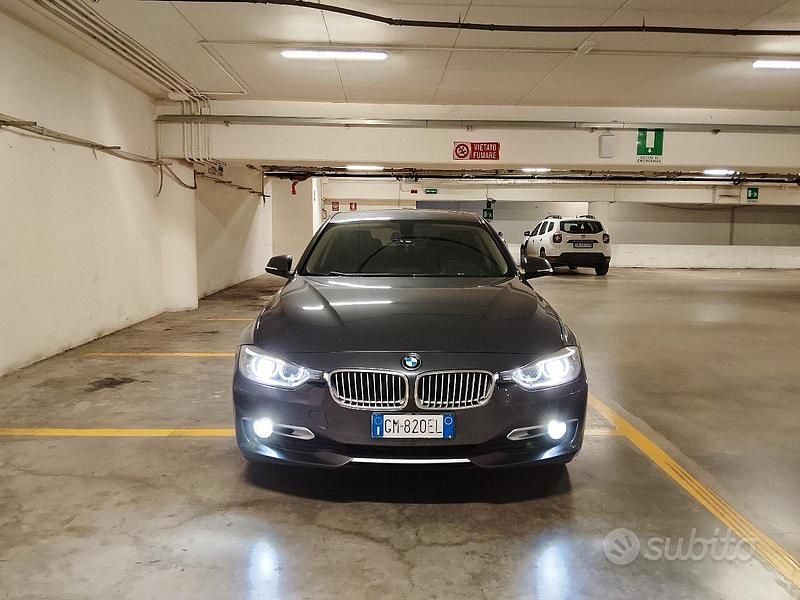 Usata BMW 316 120 CV (88 kW) 2013 Grigio Berlina