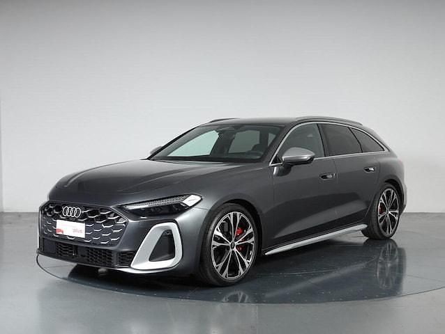 Usata Audi A5 Ambiente 367 CV (269 kW) 2025 Grigio daytona perla Coupé