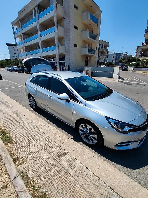 Usata Opel Astra Business 122 CV (89 kW) 2020 Grigio Station wagon