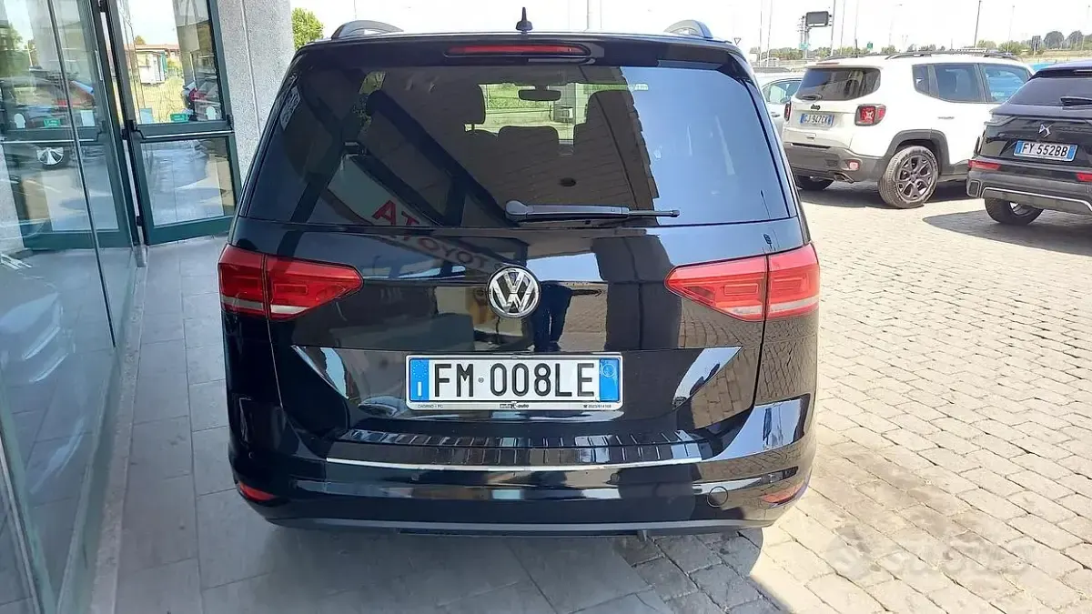 Usata VW Touran Highline 116 CV (85 kW) 2017 Nero Monovolume