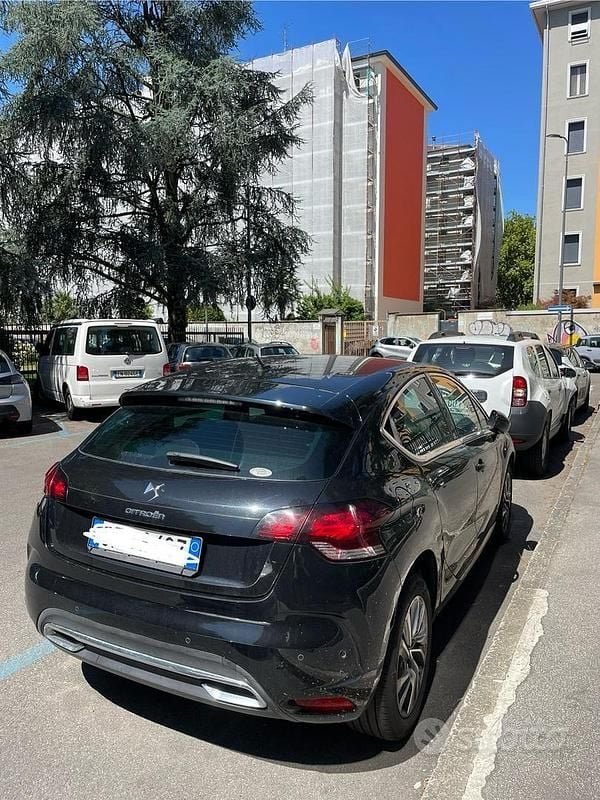 Usata Citroën DS4 115 CV (84 kW) 2013 Nero Utilitaria