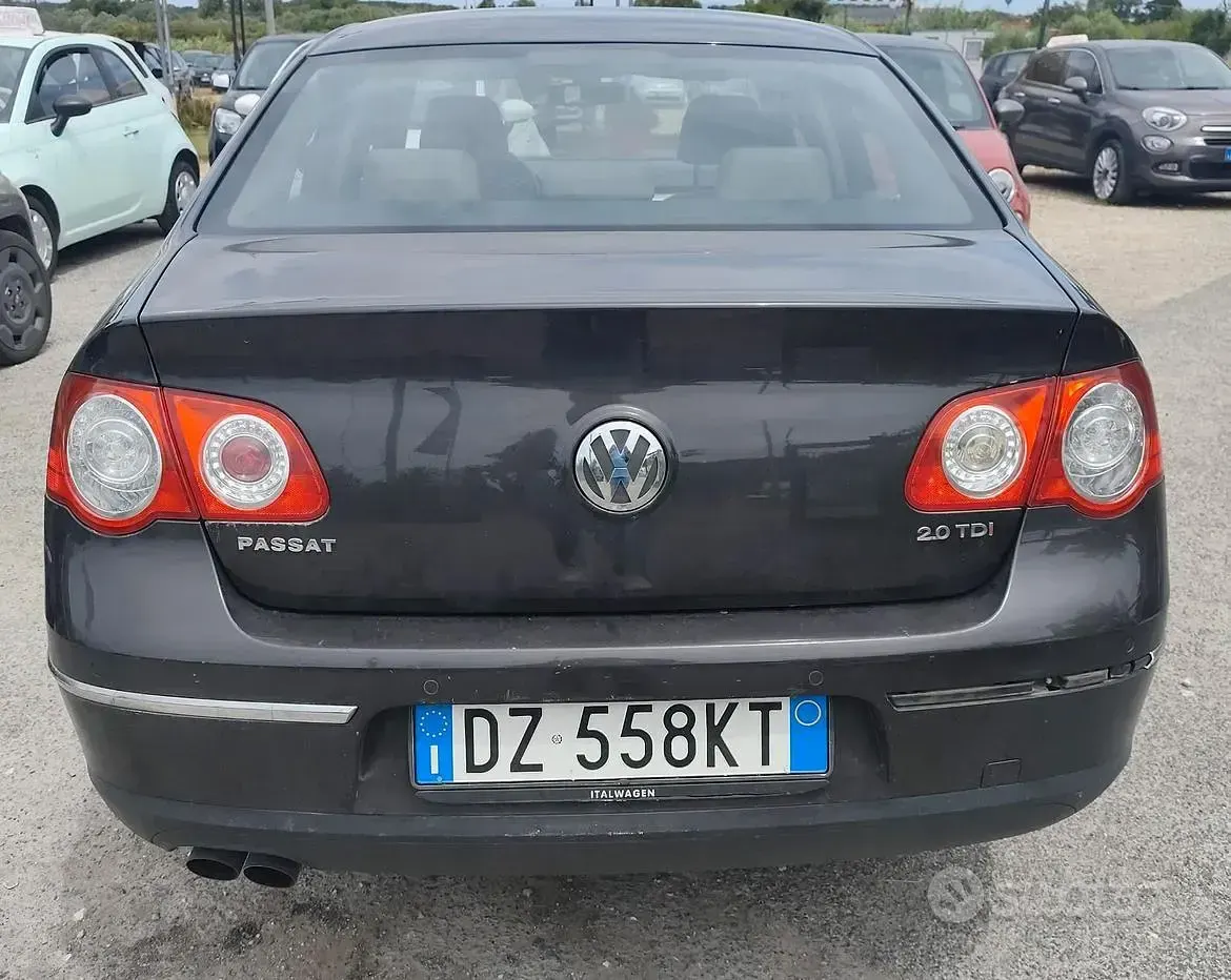 Usata VW Passat 170 CV (125 kW) 2009 Marrone Berlina