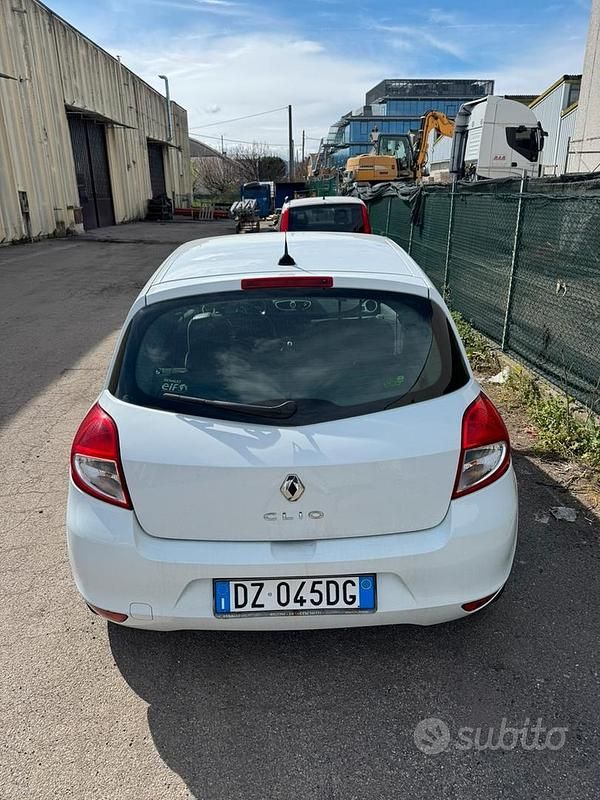 Usata Renault Clio II 2009 Berlina