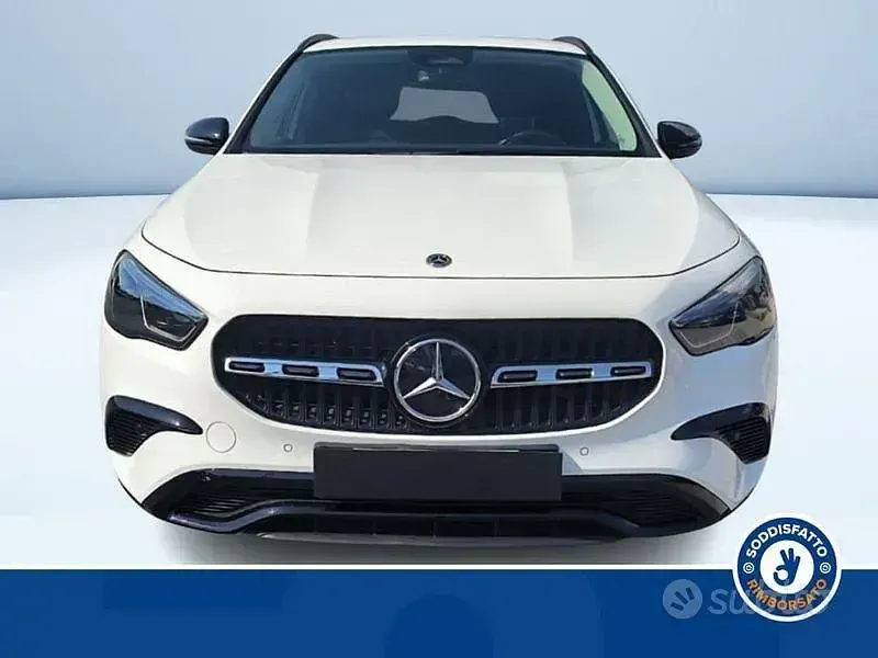 Usata Mercedes GLA200 Advanced 150 CV (110 kW) 2025 Bianco SUV