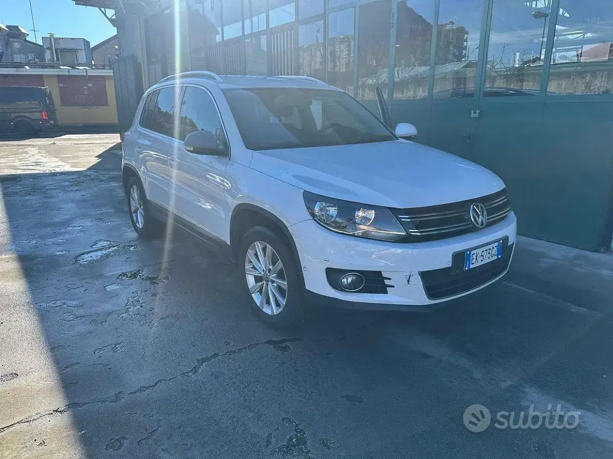 Usata VW Tiguan Sportline 140 CV (102 kW) 2012 Bianco pastello SUV