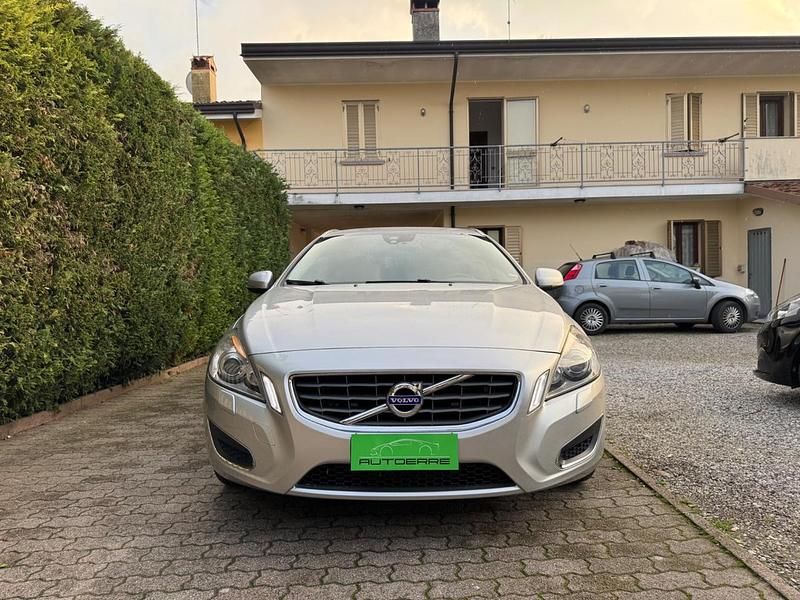 Usata Volvo V60 Summum 205 CV (150 kW) 2011 Argento Station wagon