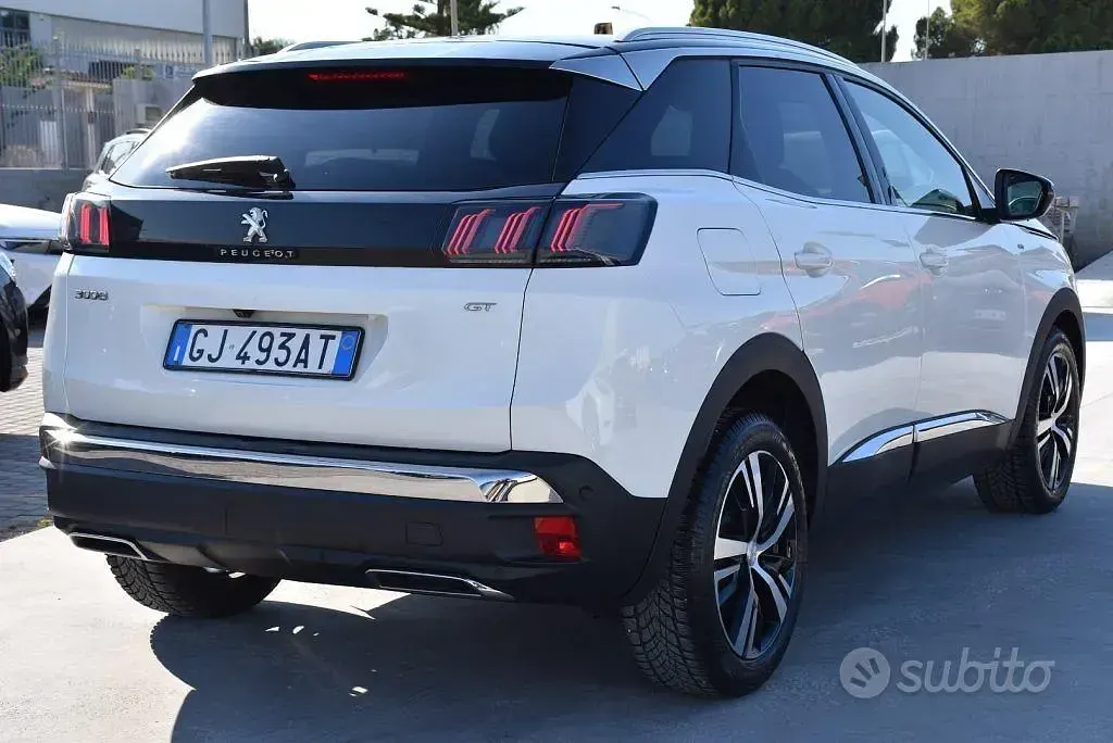 Usata Peugeot 3008 GT 131 CV (96 kW) 2022 Bianco SUV