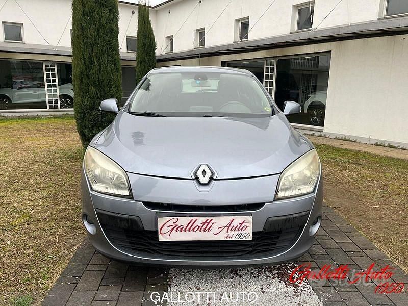 Usata Renault Mégane 110 CV (80 kW) 2010 Grigio Berlina