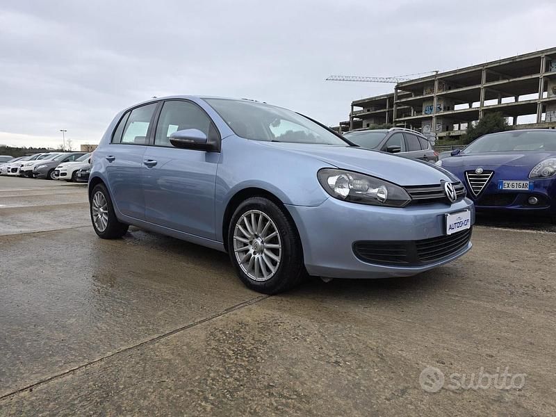 Usata VW Golf VI Comfortline 110 CV (80 kW) 2009 Grigio Utilitaria