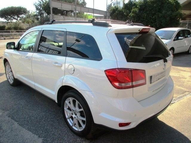 Usata Fiat Freemont Lounge 140 CV (102 kW) 2012 Bianco SUV