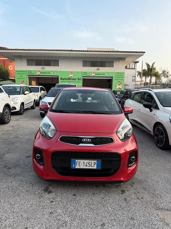 Usata Kia Picanto 69 CV (50 kW) 2016 Rosso Utilitaria