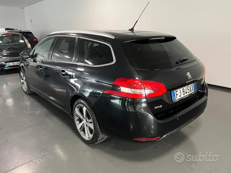 Usata Peugeot 308 Business-Line 120 CV (88 kW) 2017 Nero Station wagon