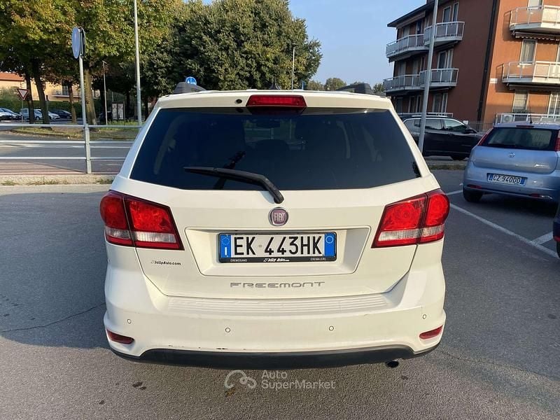 Usata Fiat Freemont 140 CV (102 kW) 2012 Bianco SUV