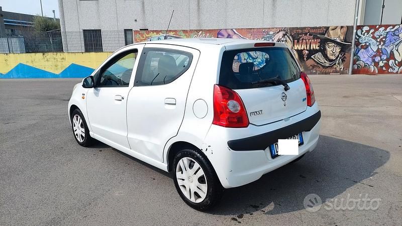 Usata Nissan Pixo 68 CV (50 kW) 2009 Bianco Utilitaria
