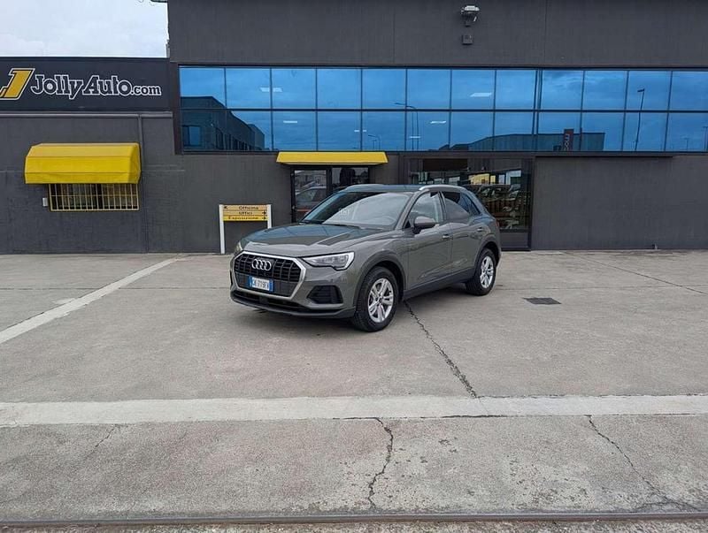 Usata Audi Q3 Business 150 CV (110 kW) 2022 Grigio chronos metallizzato SUV
