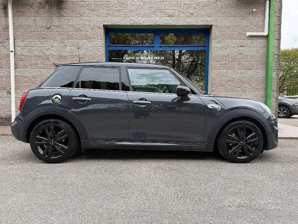 Usata Mini Cooper S 192 CV (141 kW) 2017 Grigio Utilitaria