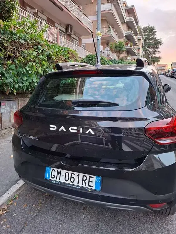 Usata Dacia Sandero Comfort 101 CV (74 kW) 2023 Nero Berlina