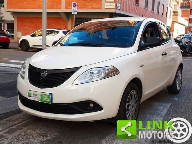 Bianco Usata 2020 Lancia Ypsilon S Due volumi | 10.200 € (Buon prezzo) - Immagine 1/4