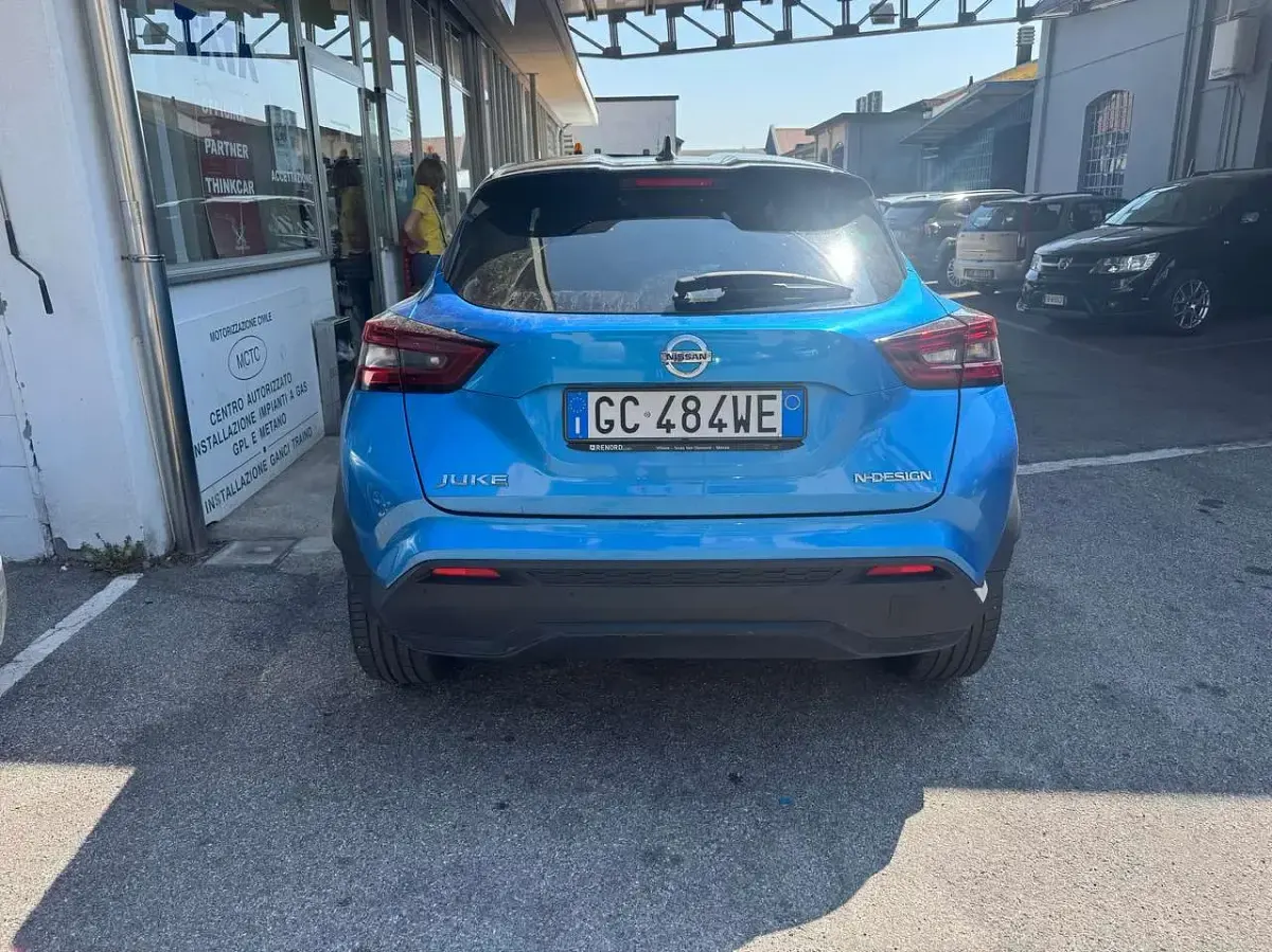 Usata Nissan Juke 117 CV (86 kW) 2020 Blu/azzurro SUV