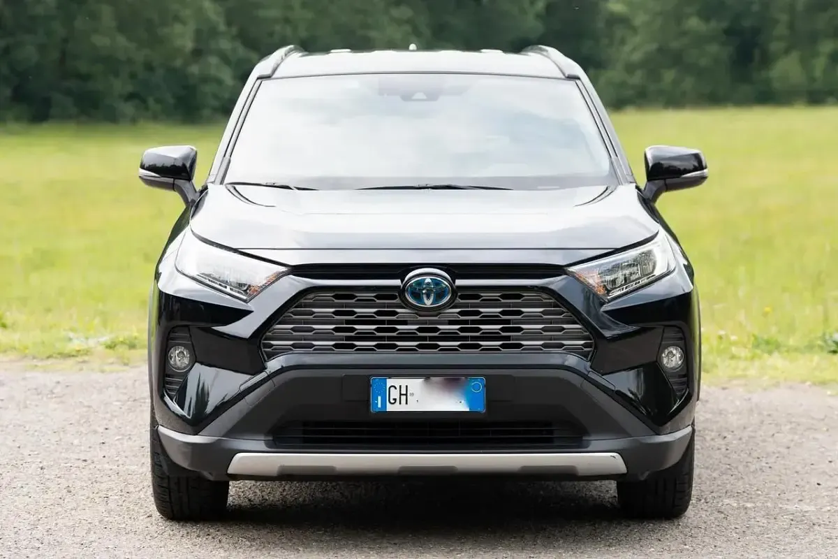 Usata Toyota RAV4 Hybrid 178 CV (130 kW) 2021 Nero SUV