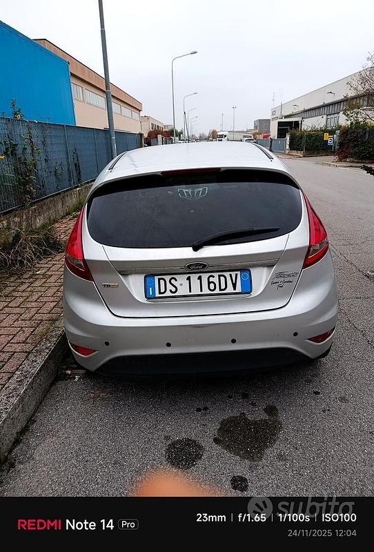 Usata Ford Fiesta 68 CV (50 kW) 2008 Grigio Utilitaria