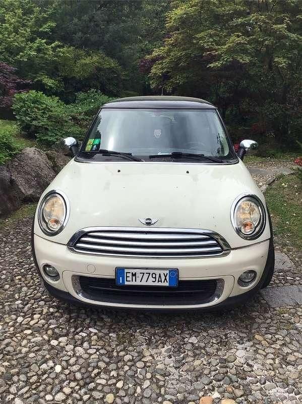 Begagnad Mini ONE 75 HK (55 kW) 2012 Halvkombi
