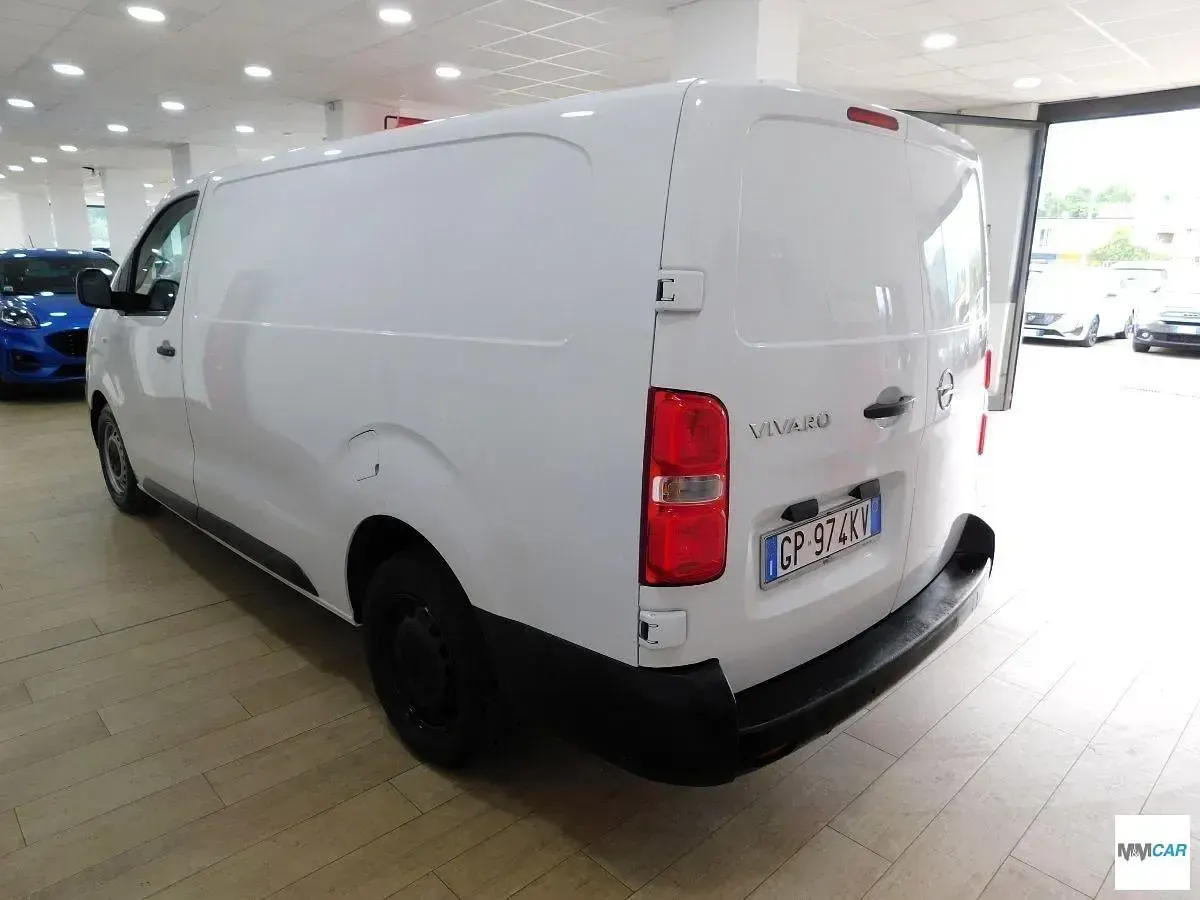 Usata Opel Vivaro-e Combi Enjoy 145 CV (106 kW) 2023 Bianco Monovolume