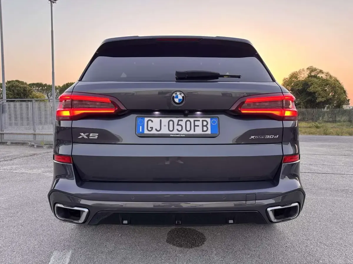 Usata BMW X5 M Sport 286 CV (210 kW) 2022 Grigio SUV