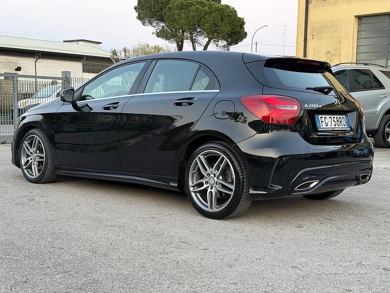 Usata Mercedes A200 Executive 135 CV (99 kW) 2016 Nero Berlina