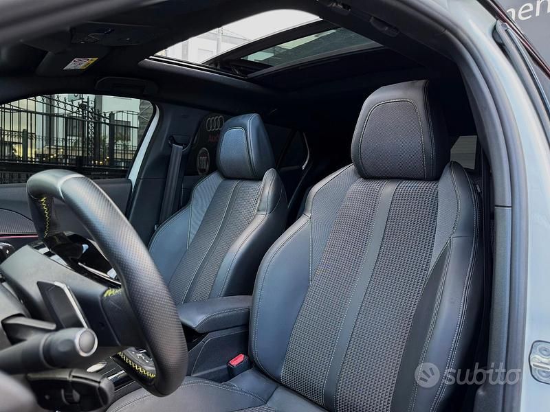 Usata Peugeot 2008 GT 131 CV (96 kW) 2022 Bianco SUV