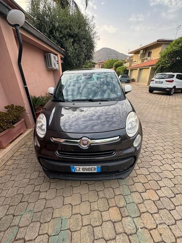 Usata Fiat 500L Lounge 120 CV (88 kW) 2015 Nero Monovolume