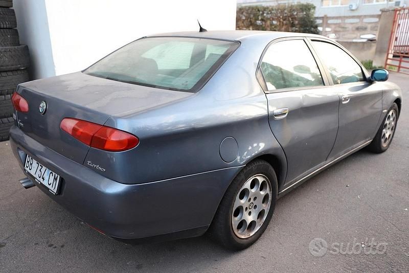 Usata Alfa Romeo 166 205 CV (150 kW) 1998 Blu Berlina
