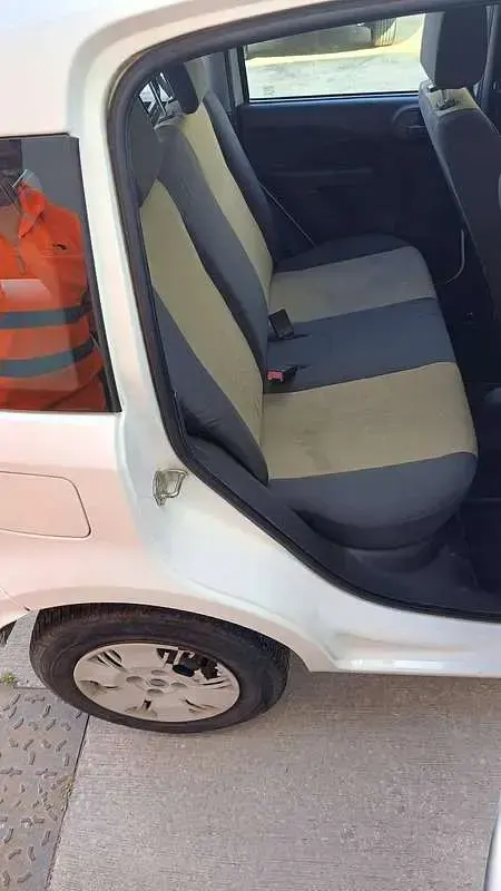 Usata Fiat Panda Dynamic 69 CV (50 kW) 2007 Bianco Utilitaria