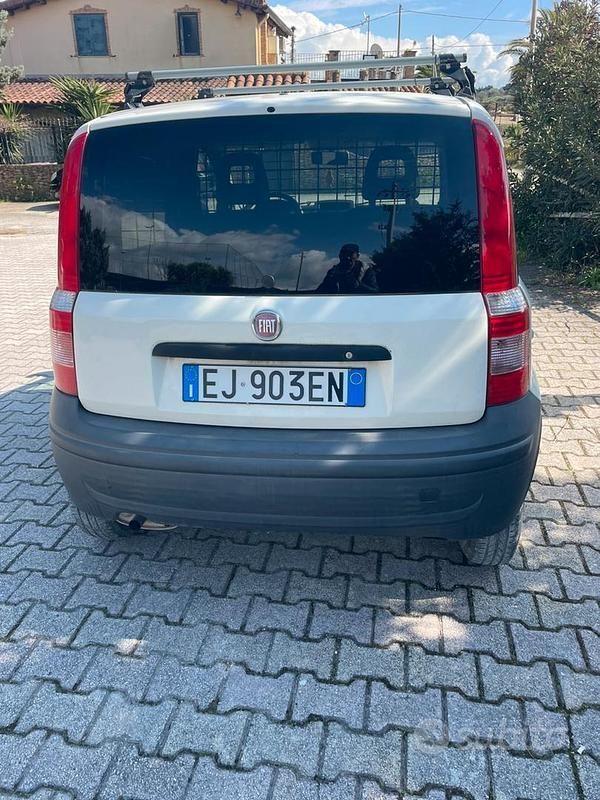 Usata Fiat Panda 69 CV (50 kW) 2011 Bianco Utilitaria