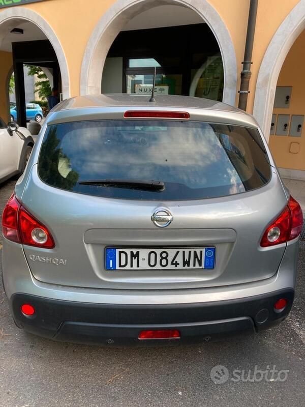 Usata Nissan Qashqai 140 CV (102 kW) 2008 Grigio SUV