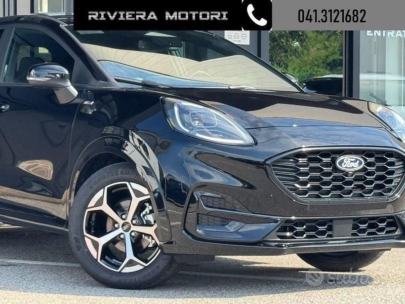 Second-hand Ford Puma ST-Line 125 CP (91 kW) 2025 Negru SUV