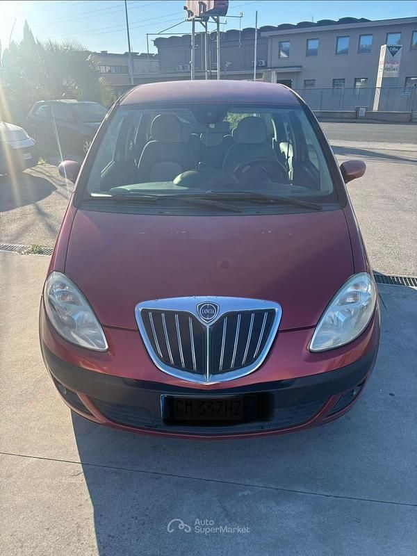 Usata Lancia Musa 69 CV (50 kW) 2004 Monovolume