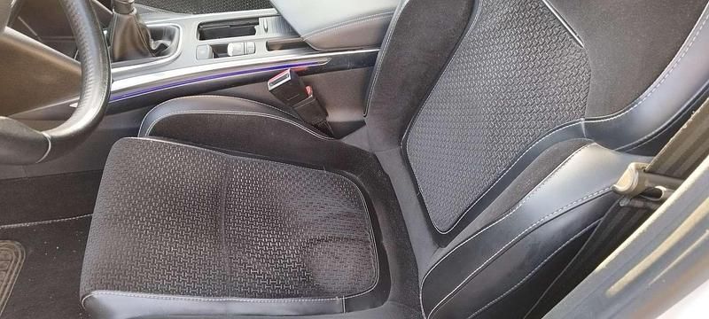 Usata Renault Mégane IV Intens 110 CV (80 kW) 2016 Berlina