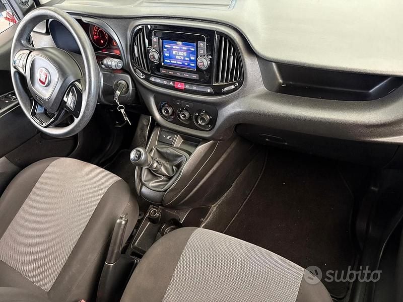 Usata Fiat Doblò S 105 CV (77 kW) 2020 Bianco Monovolume