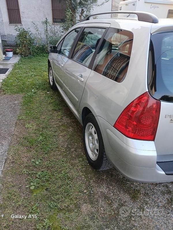 Usata Peugeot 307 90 CV (66 kW) 2007 Grigio Berlina