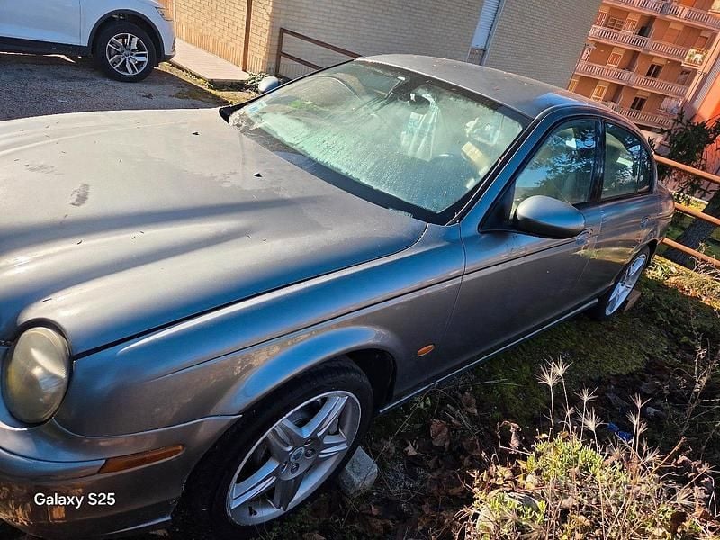 Usata Jaguar S-Type Supercharged 538 CV (395 kW) 2002 Grigio Berlina